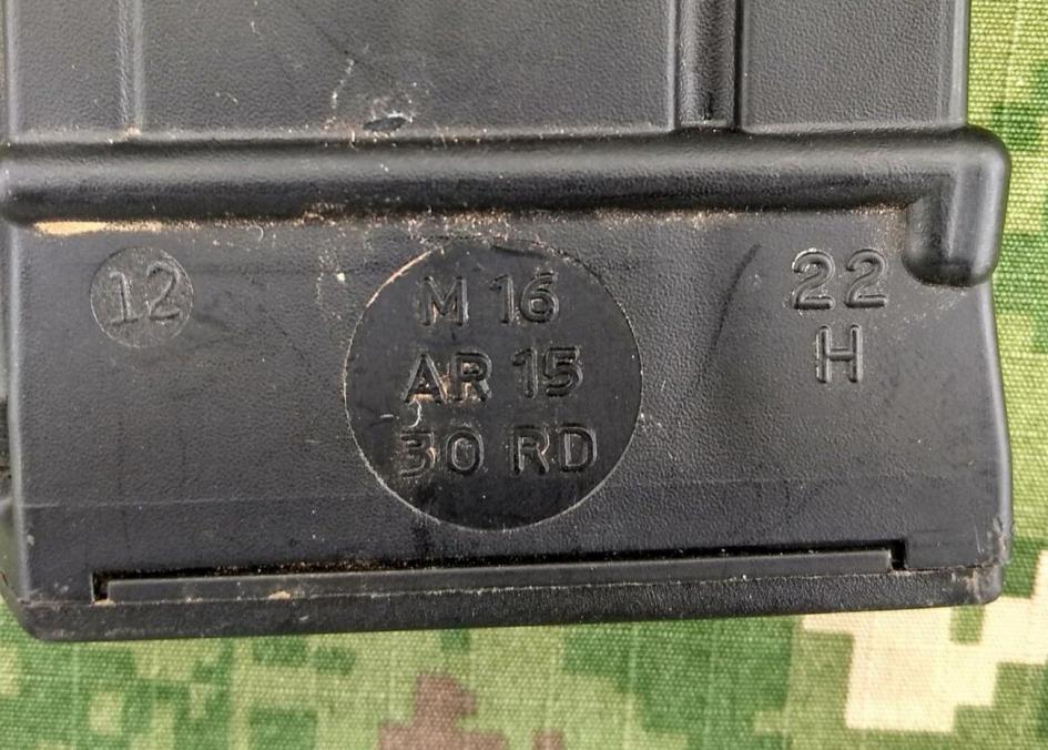 Hallados en Paso del León, Artigas cargadores de fusil tipo AR 15