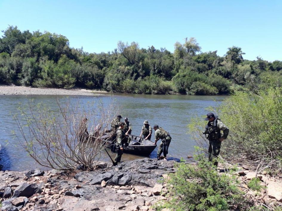 Lugar donde fueron hallados los cargadores de fusil tipo AR 15 Paso del León, Artigas