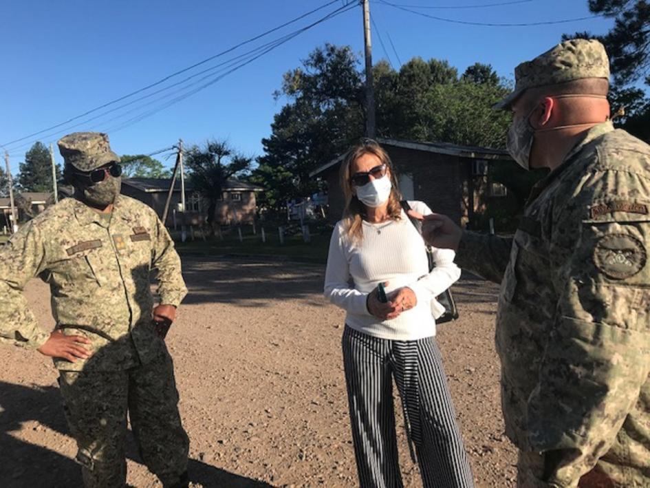 Directora General de Servicios Sociales, Roxana Berois visita dependencias militares en el interior del país Directora General de Servicios Sociales, Roxana Berois visita dependencias militares en el interior del país