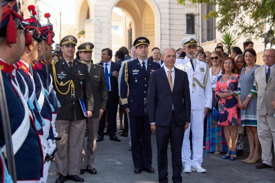 Ministro de Defensa Nacional, Javier García