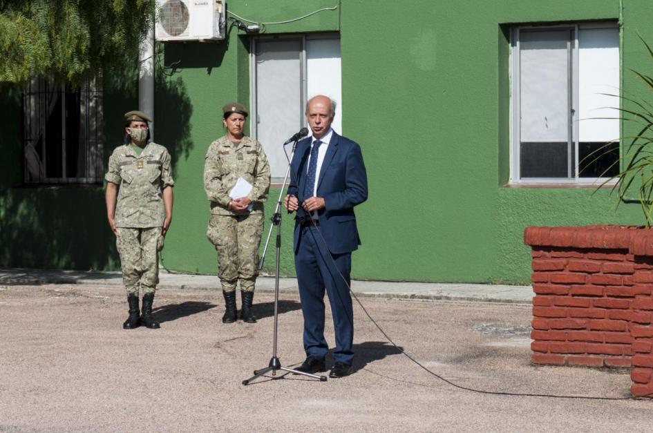 Ministro d Defensa, Javier García en relevo de efectivos que viajan hacia El Congo