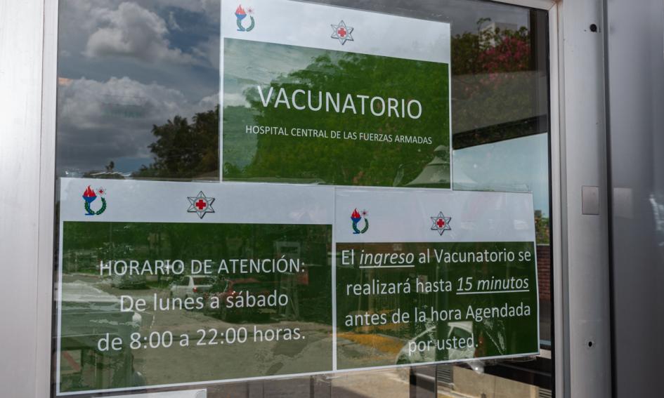 Vacunación contra Covid-19 - Hospital Militar Vacunación contra Covid-19 - Hospital Militar