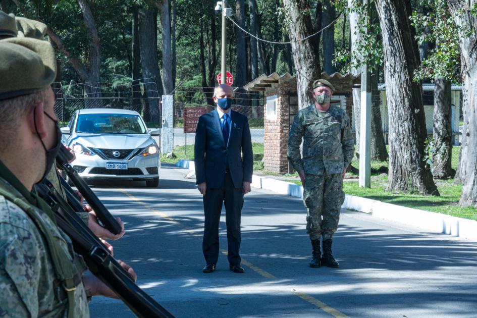 Relevo de grupo de efectivos del Ejército en Sinaí