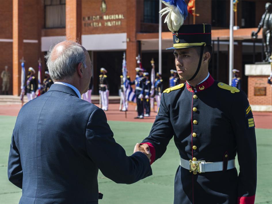 Acto de clausura de cursos de la Escuela Militar