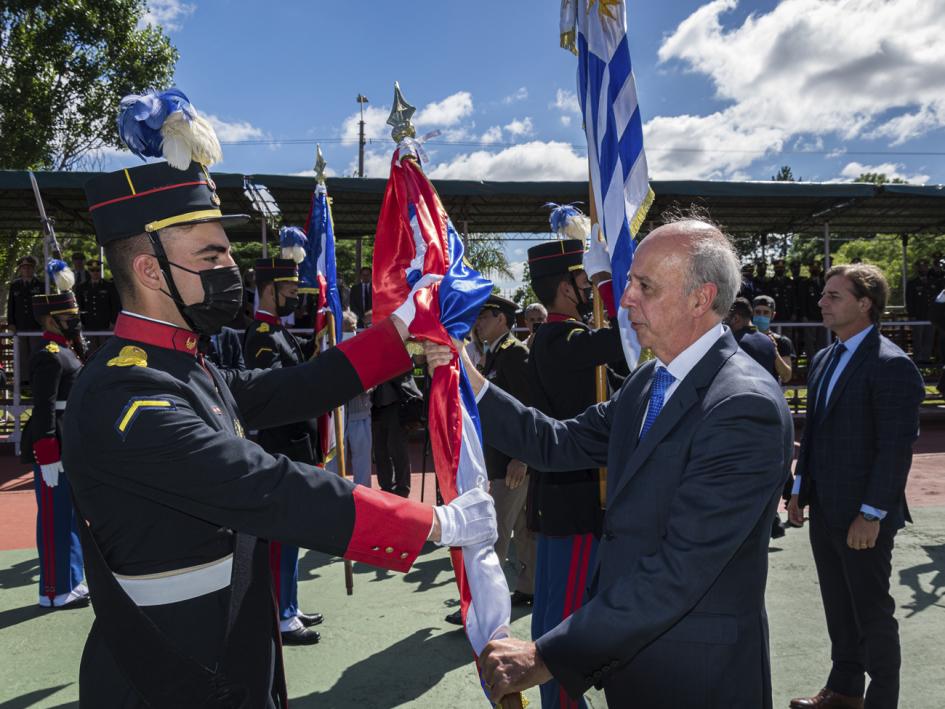 Ministro García en acto de clausura de la Escuela Militar Ministro García en acto de clausura de la Escuela Militar