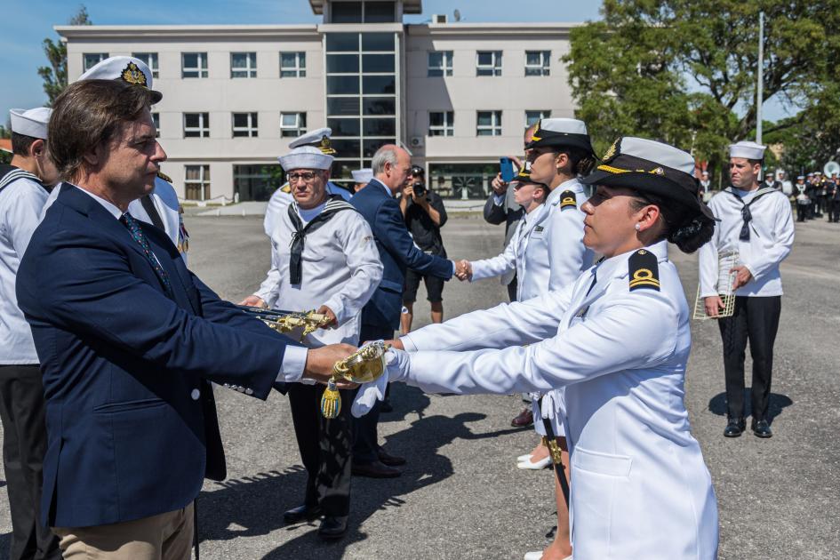 Clausura de cursos Escuela Naval