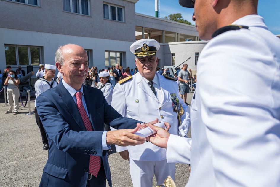 Clausura de cursos Escuela Naval