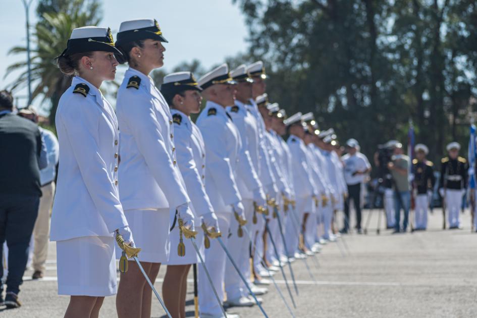Clausura de cursos Escuela Naval