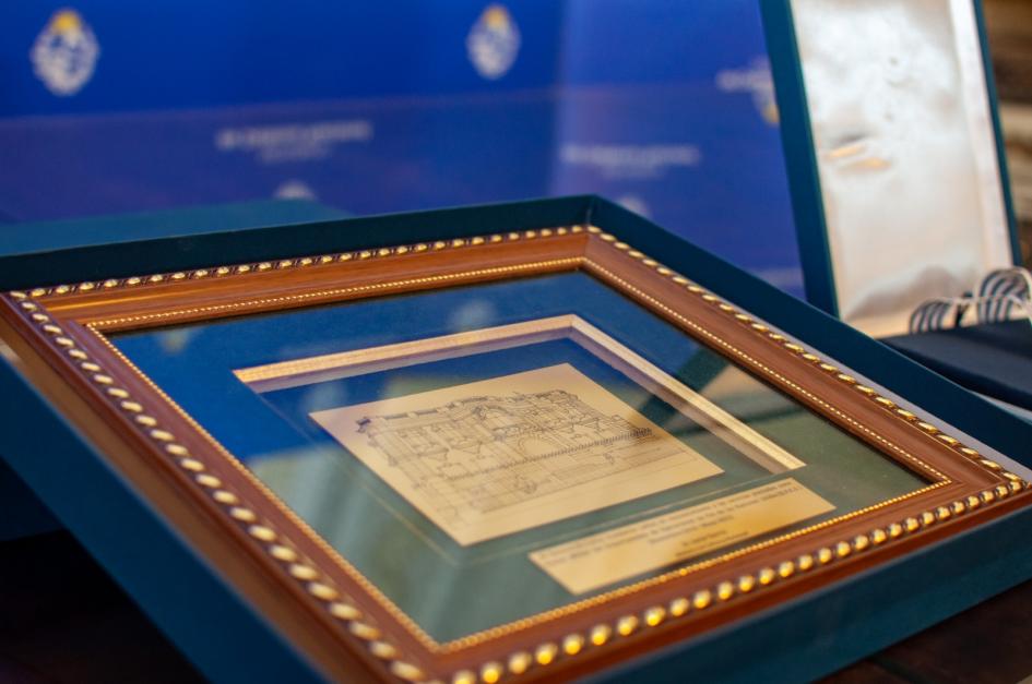 Entrega medalla de reconocimiento al Gral. Loitey Entrega medalla de reconocimiento al Gral. Loitey