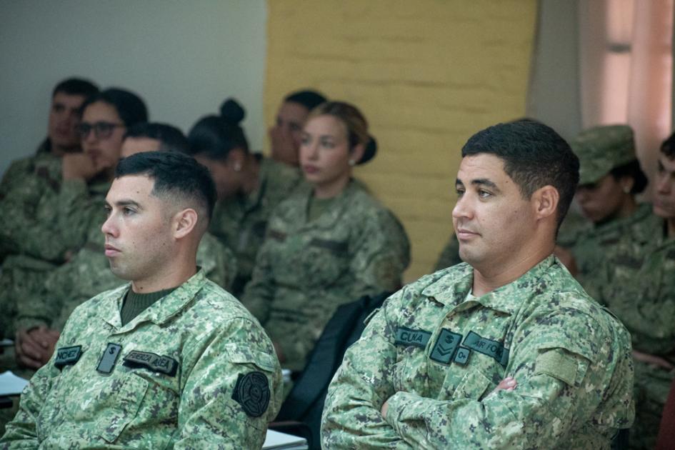 Sesión informativa sobre Proyecto Elsie en Brigada de Infantería N° 1