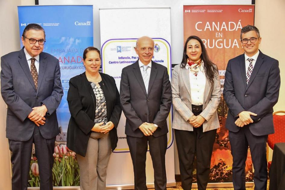 Ministro García y autoridades del Instituto Dallaire Ministro García y autoridades del Instituto Dallaire