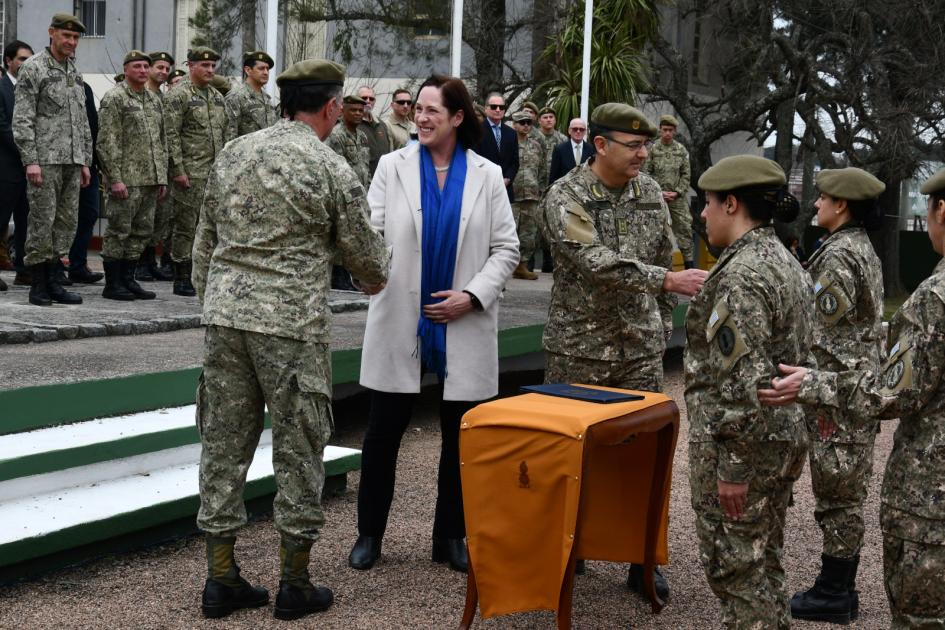 Donación de vehículos para Misiones Operativas de Paz Donación de vehículos para Misiones Operativas de Paz