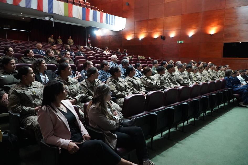 Taller Mujer, Paz y Seguridad Taller Mujer, Paz y Seguridad