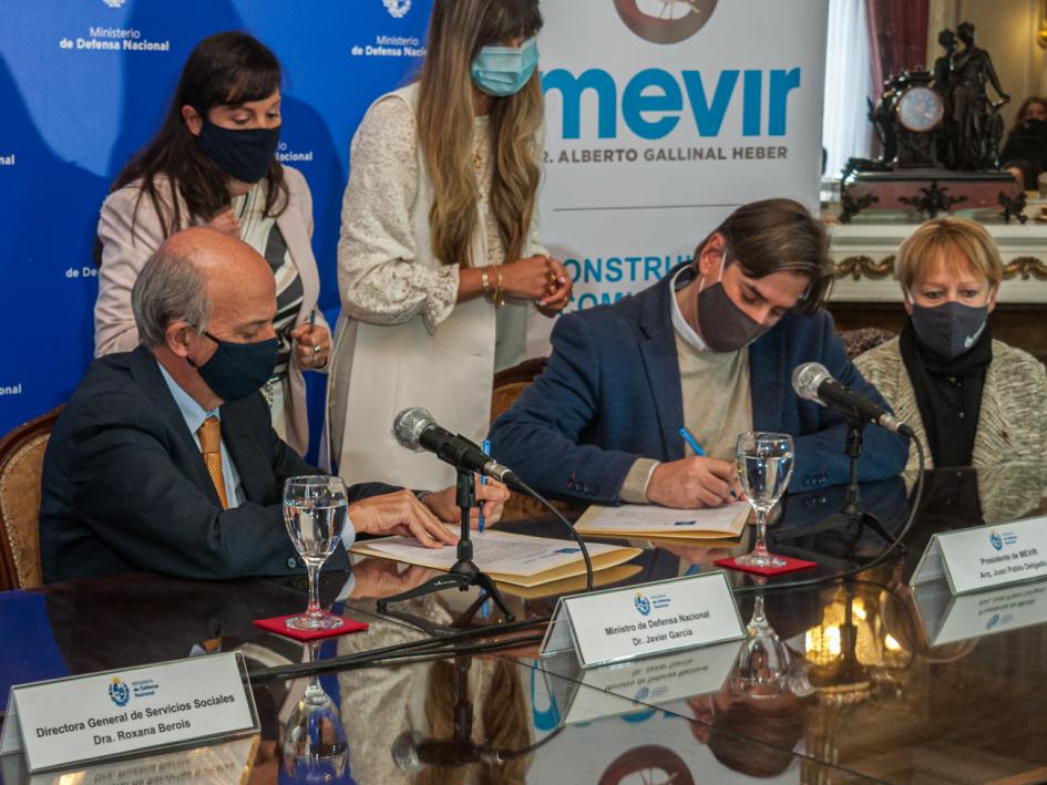 Firma de convenio Firma de convenio