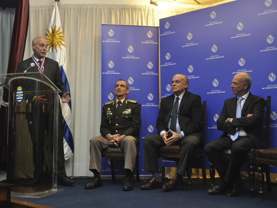 Acto de reconocimiento al gral. Alcaín Acto de reconocimiento al gral. Alcaín
