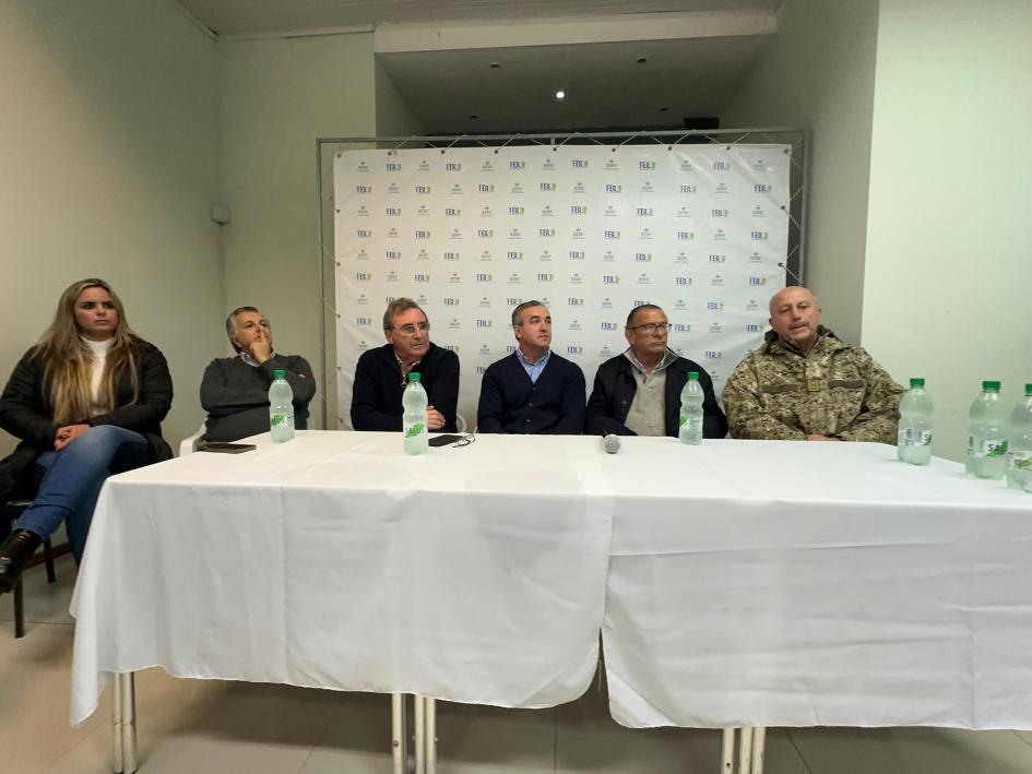 Conferencia de prensa de autoridades en Artigas Conferencia de prensa de autoridades en Artigas