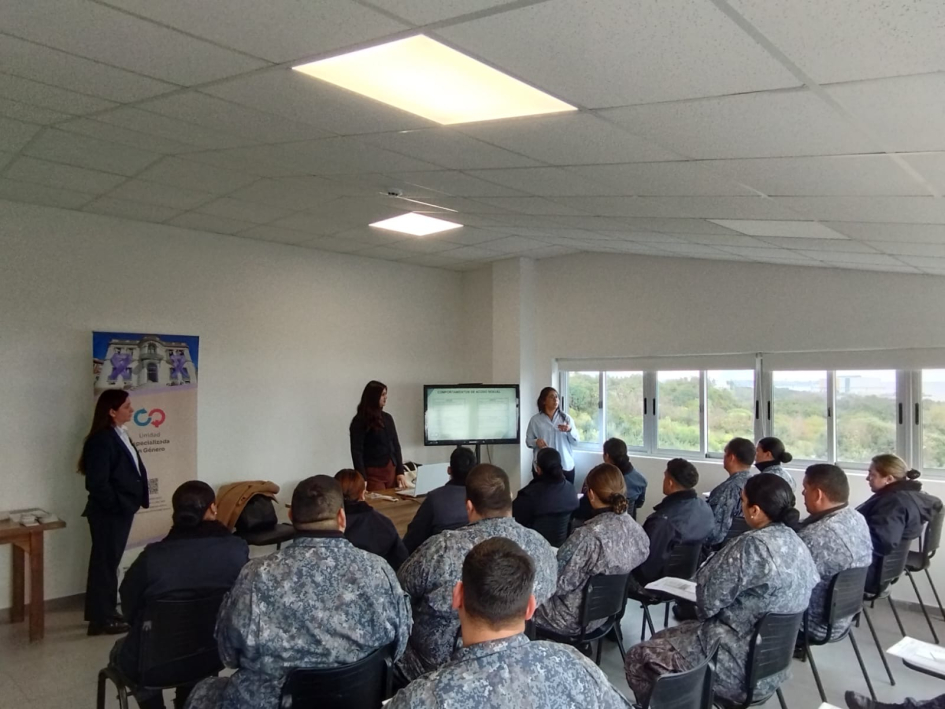 Taller de Unidad de Género en Fray Bentos