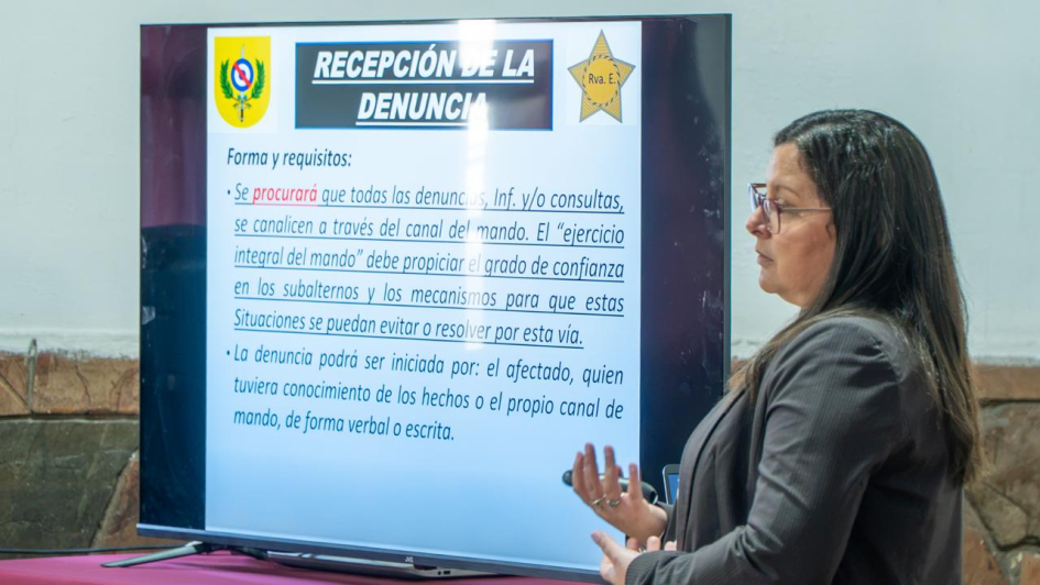  Talleres de sensibilización y capacitación en el Ejército Nacional