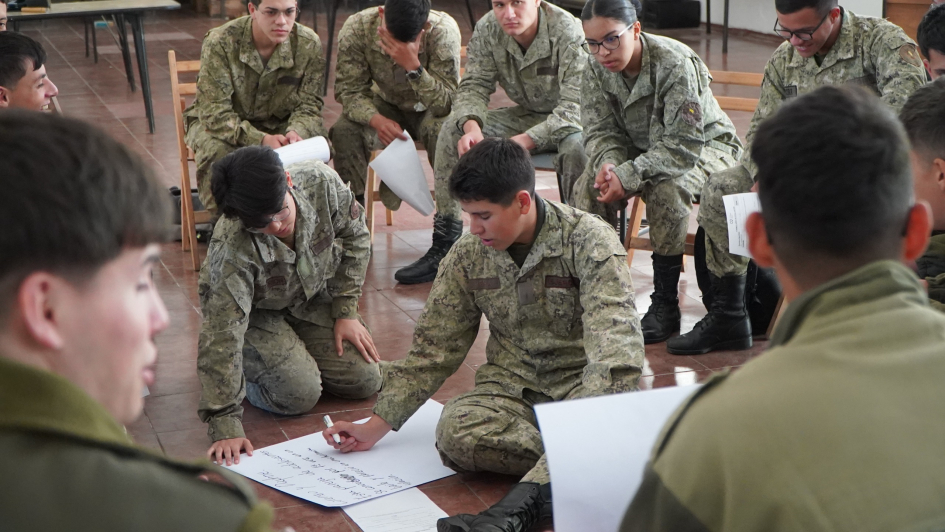 Talleres de sensibilización en el Liceo Militar Talleres de sensibilización en el Liceo Militar