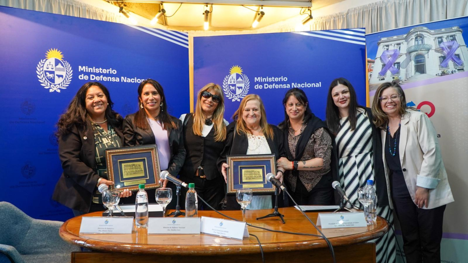 Unidad especializada en Género Unidad especializada en Género