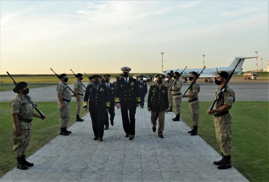 Visita del Jefe del Comando Sur de Estados Unidos, el Almirante Graig. S. Faller