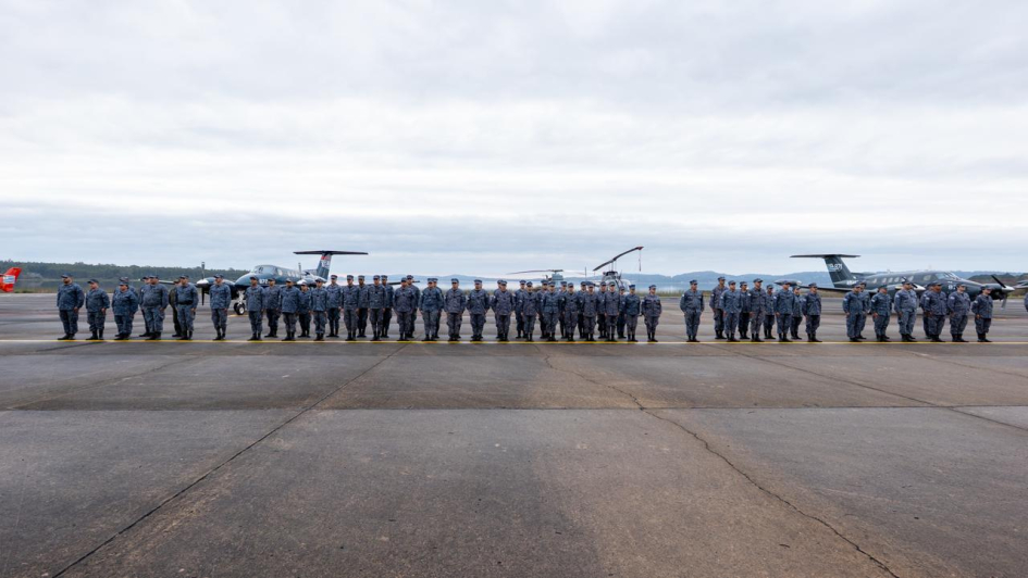 Ministra recorre unidades militares de Maldonado Ministra recorre unidades militares de Maldonado