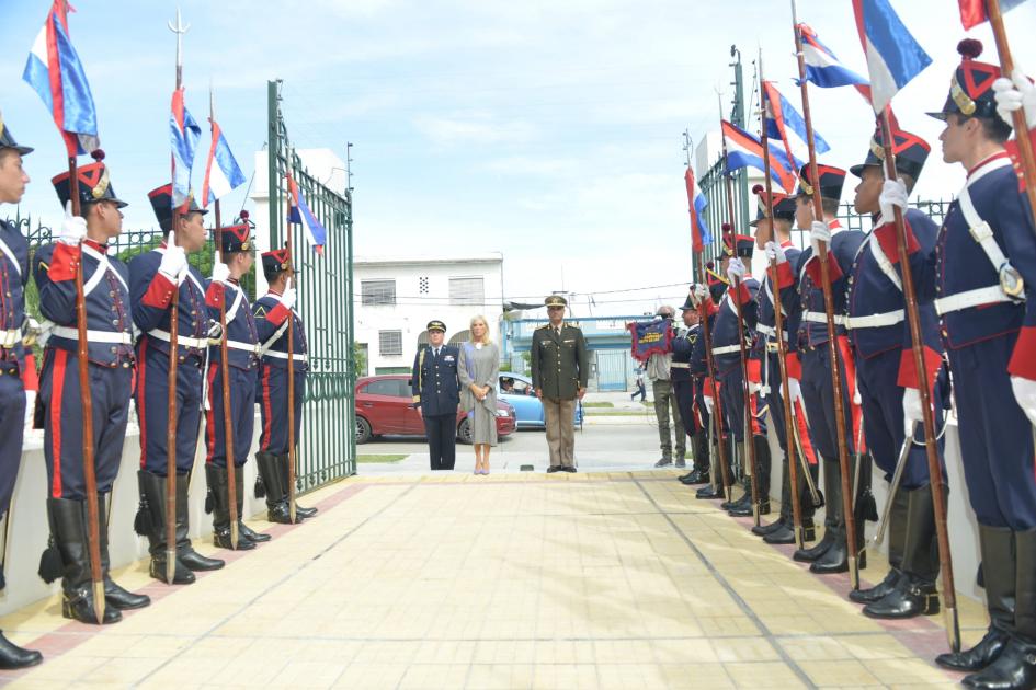 Recibimiento vicepresidenta de la ROU Beatriz Argimón