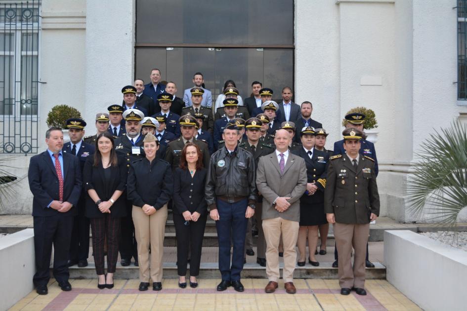 actividad conjunta con Personal de las tres Fuerzas y Personal del Comando Sur de los EE.UU actividad conjunta con Personal de las tres Fuerzas y Personal del Comando Sur de los EE.UU