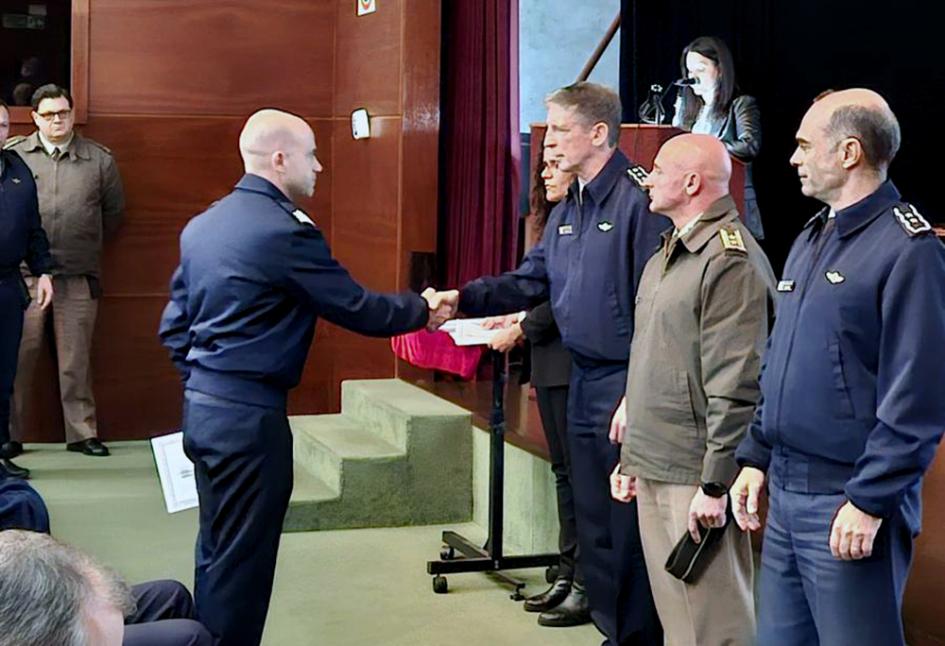 Entrega de diplomas Entrega de diplomas