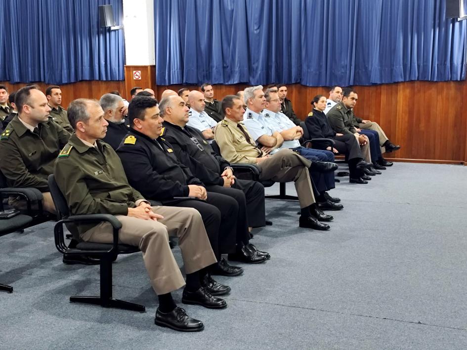 Autoridades presentes en la Clausura del Curso. Autoridades presentes en la Clausura del Curso.