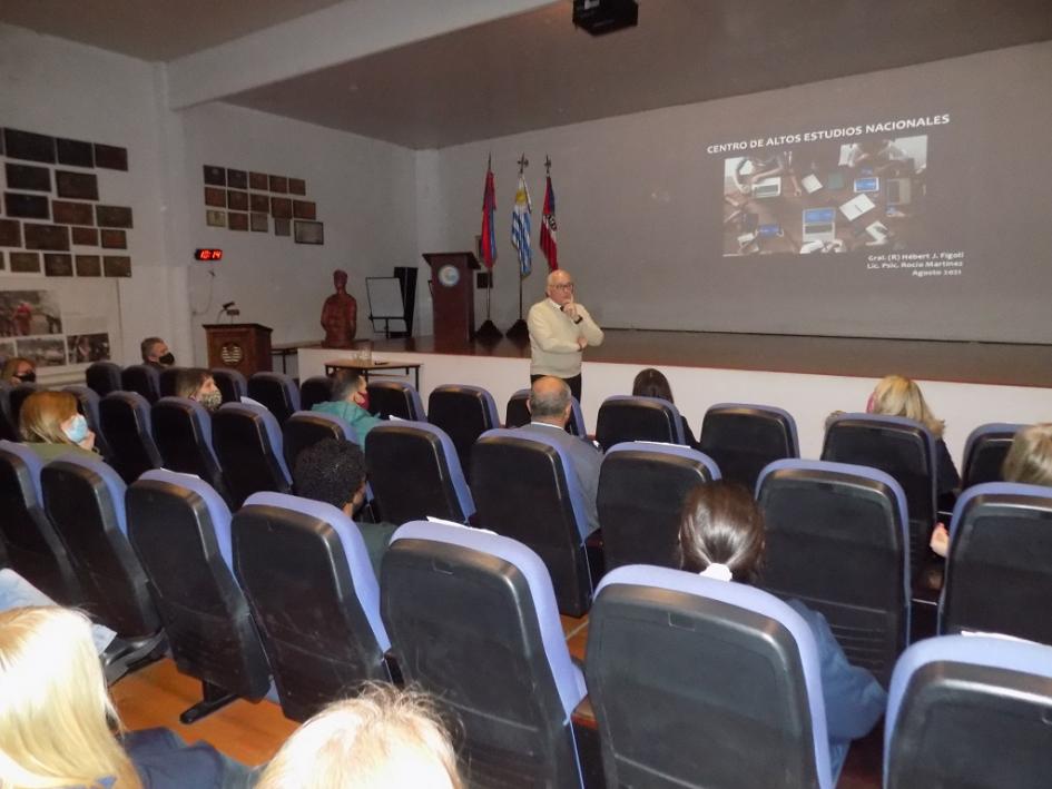 Taller sobre “Trabajo en Equipo y Comunicación”