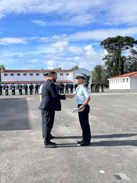Autoridades en la apertura de cursos