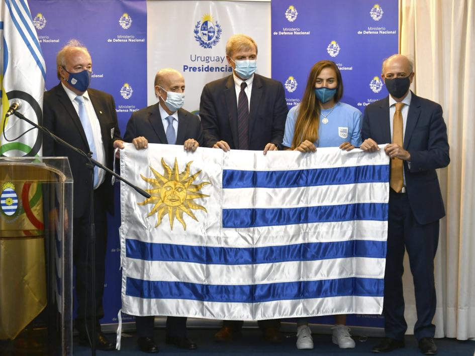 Entrega de Pabellón a Deportistas Uruguayos Entrega de Pabellón a Deportistas Uruguayos