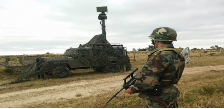 integrante del ejército apostado en la frontera integrante del ejército apostado en la frontera