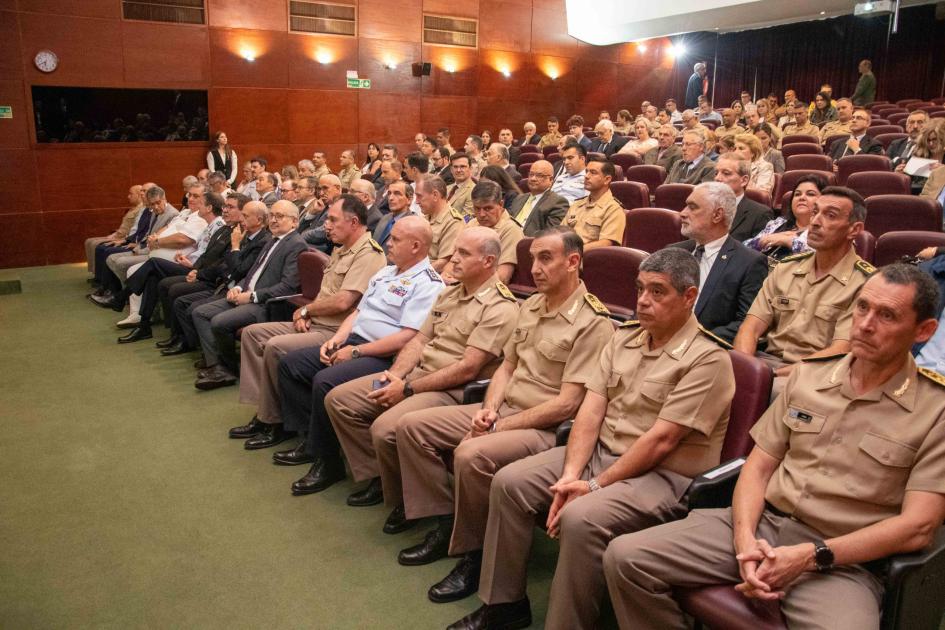 Ceremonia de clausura de cursos del Calen