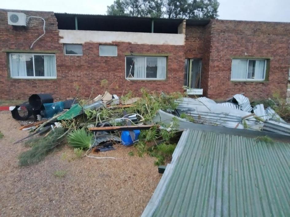 Unidad militar de Paysandú con destrozos tras turbonada Unidad militar de Paysandú con destrozos tras turbonada
