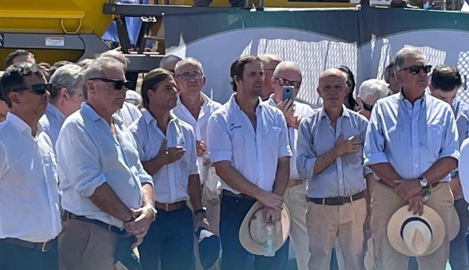Ministro de Defensa Nacional, Javier García acompañado del Presidente y otras autoridades en Soriano