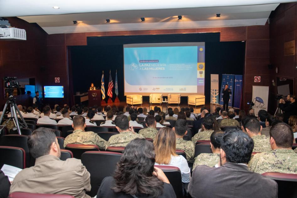 Conferencia Internacional “la paz necesita a las mujeres”, en el marco del Proyecto Elsie Conferencia Internacional “la paz necesita a las mujeres”, en el marco del Proyecto Elsie