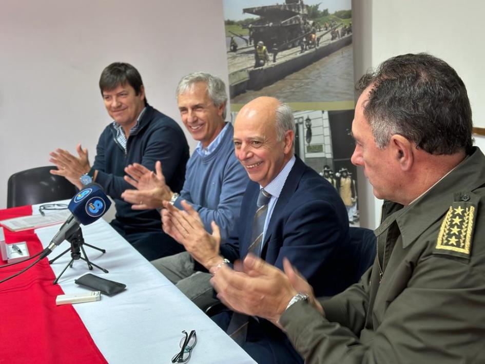 Firma de convenio entre Defensa y Fundación Florecer Firma de convenio entre Defensa y Fundación Florecer