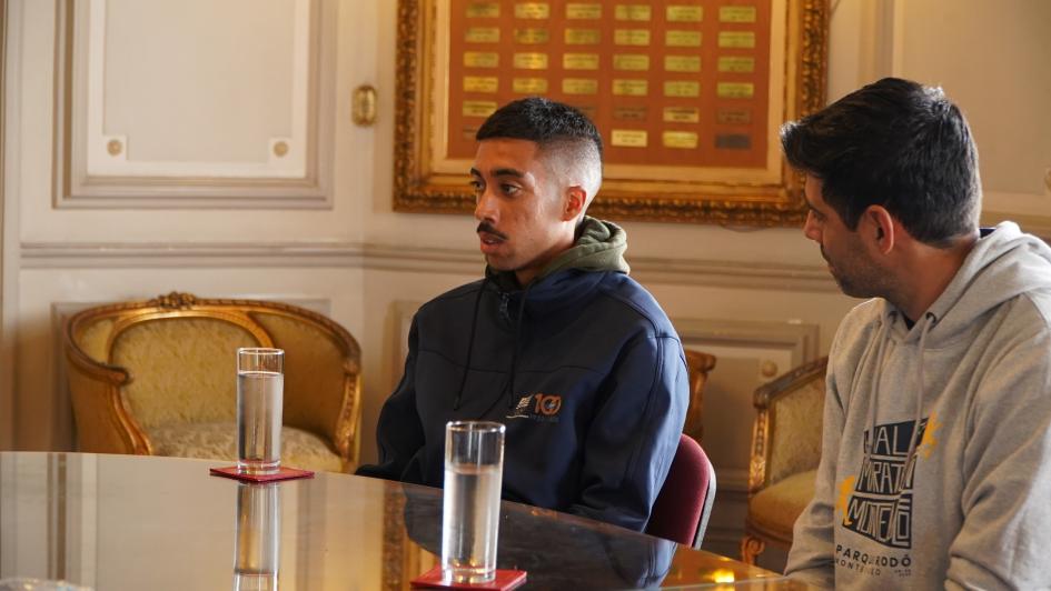 Bienvenida al soldado de 1º Valentín Soca (Atletismo), representante del Ejército Nacional Bienvenida al soldado de 1º Valentín Soca (Atletismo), representante del Ejército Nacional