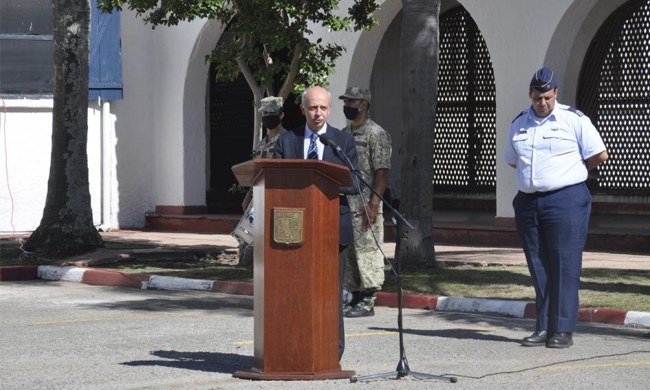 Homenaje a la Fuerza Aérea por "Todos en casa" Homenaje a la Fuerza Aérea por "Todos en casa"