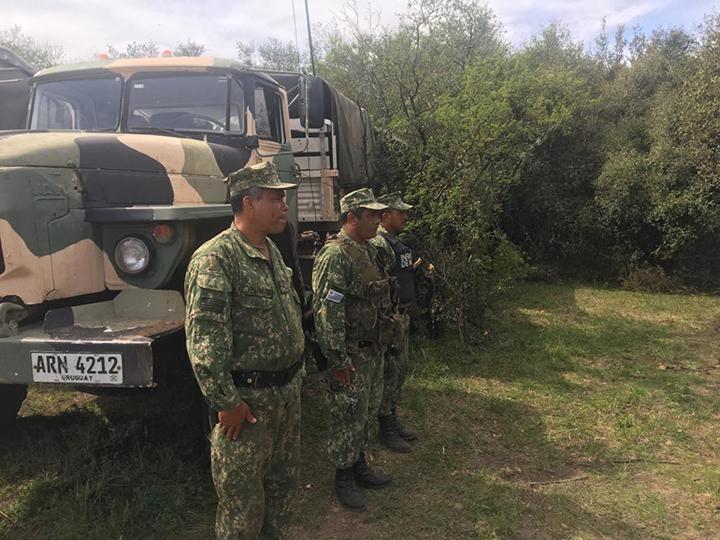 Efectivos realizando controles de patrullaje