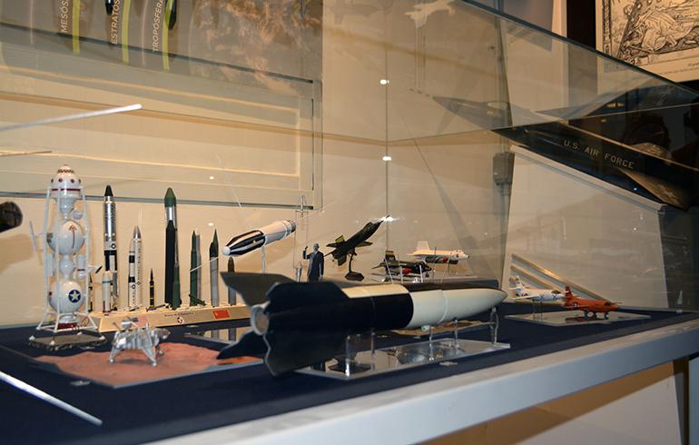 Muestra de la la Sala Espacial del Museo Aeronáutico Muestra de la la Sala Espacial del Museo Aeronáutico