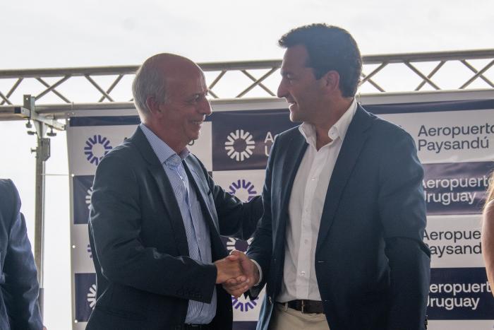 Ministro de Defensa, Javier García y CEO de Corporación América de Uruguay, Diego Arrosa