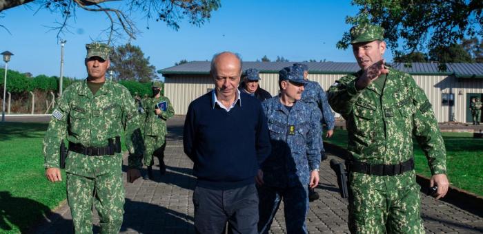 Visita al Comando en Base del Cerro