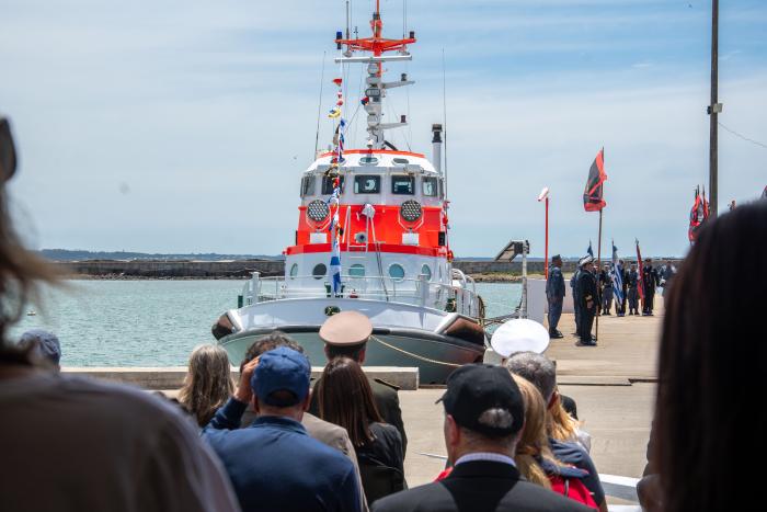 Buque de búsqueda y rescate procedente de Alemania adquirido por la Armada Nacional