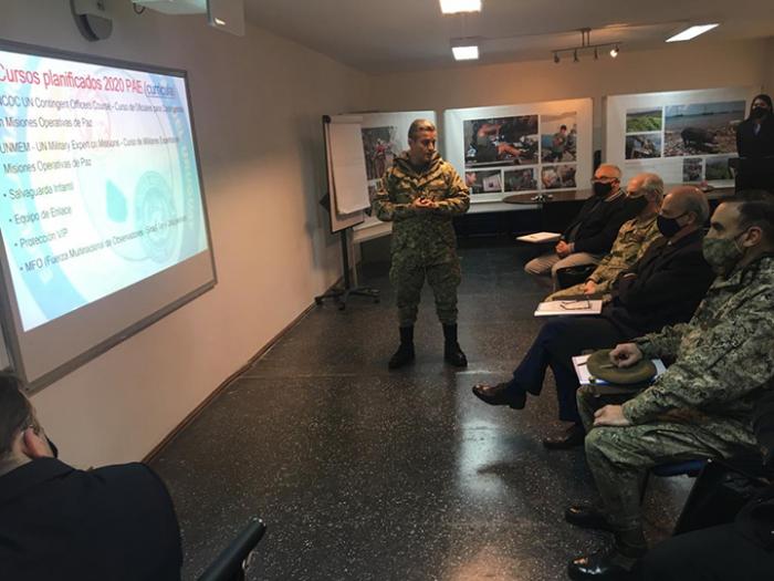 Visita del ministro a ENOPU