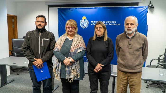Ministerio de Defensa Nacional y MVOT firmaron convenio para la construcción de 32 viviendas Ministerio de Defensa Nacional y MVOT firmaron convenio para la construcción de 32 viviendas