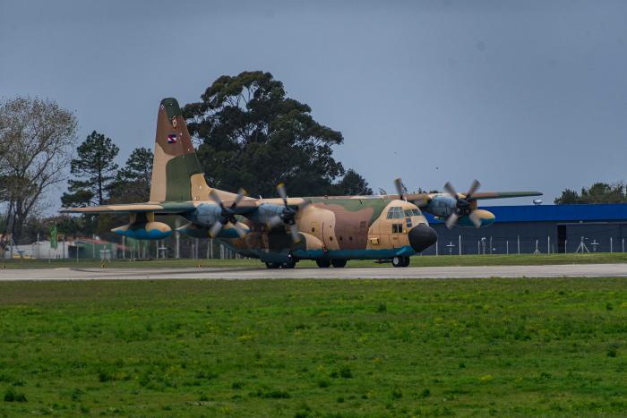 Hércules de la Fuerza Aérea Uruguaya partiendo a Israel