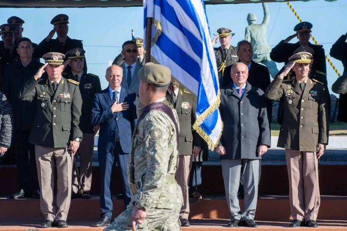 Desfile ante autoridades del MDN